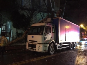 Üsküdar’da Korkutan Kaza