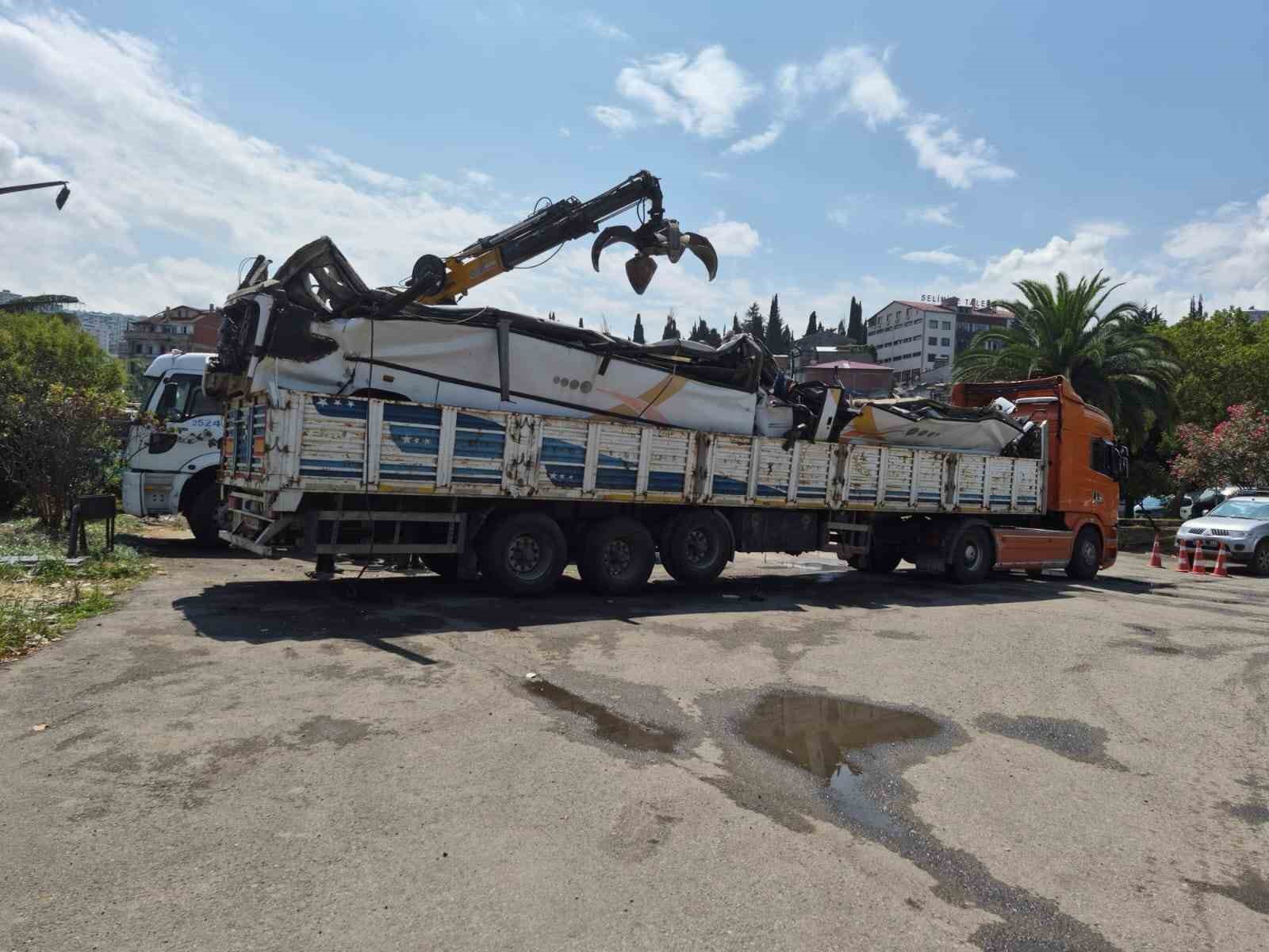 trabzon-da-hurdaya-ayrilan-araclar-ekonomiye-kazandiriliyor