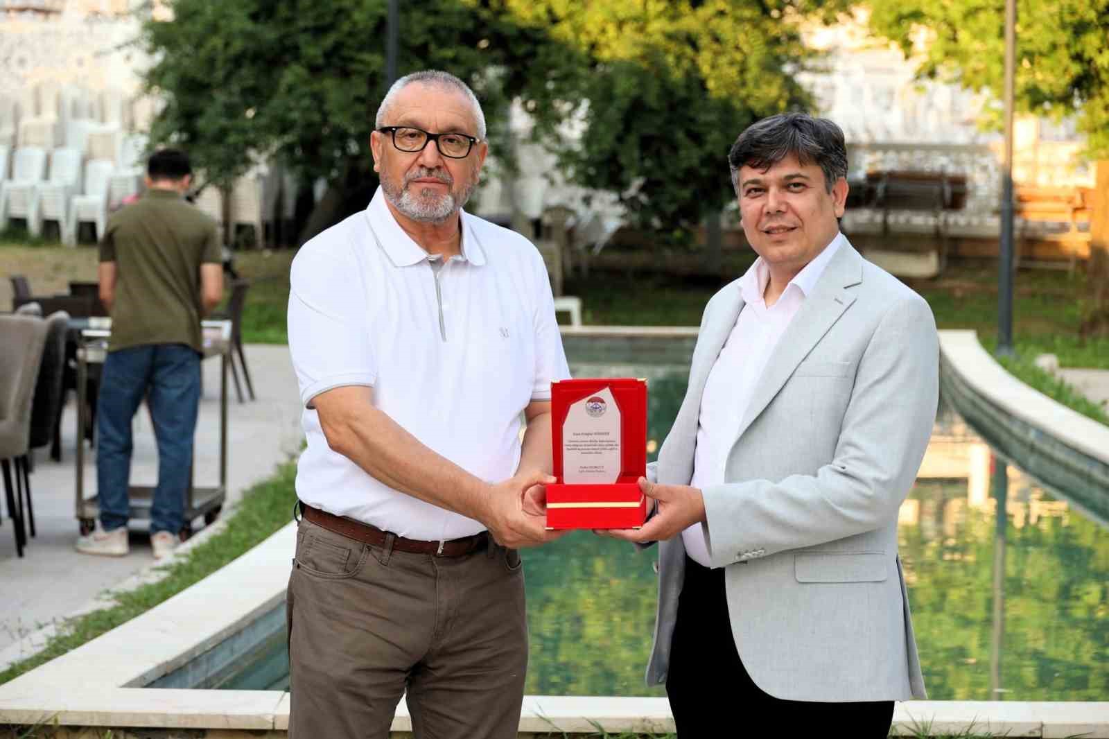 bilecik-te-44-yillik-emek-vefa-ile-ugurlandi