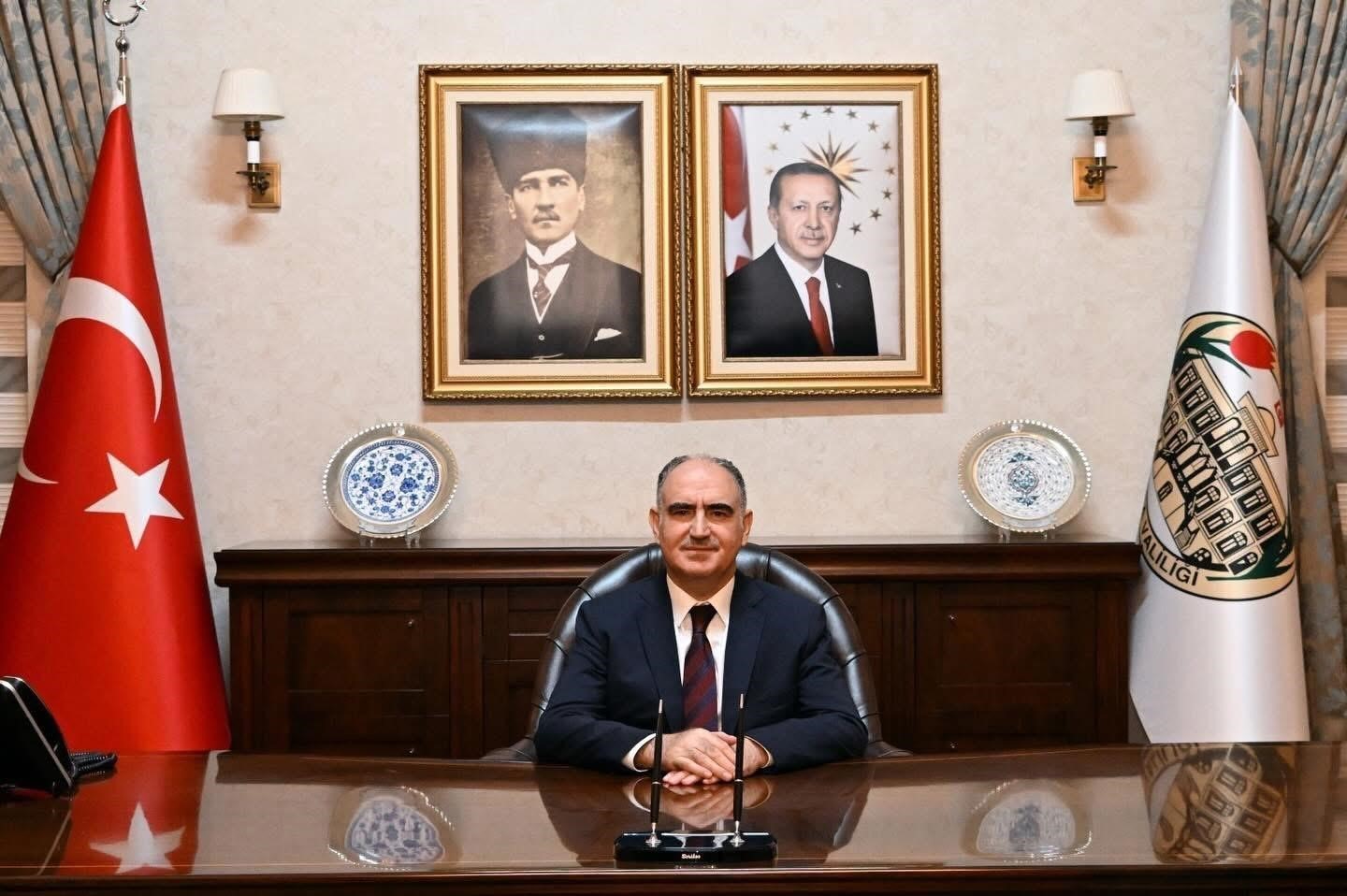vali-ozkan-dan-adaylara-cagri-kendinize-guvenin