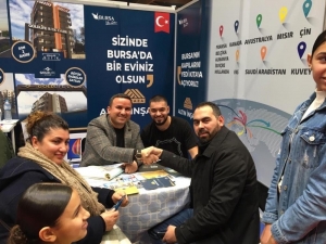 Paris’teki Türk Kültürünü Yaşatma Festivali’ne Bursa Mührü