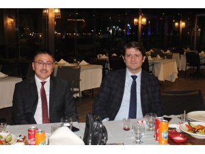 Van’daki Cumhuriyet Savcılarına Plaket