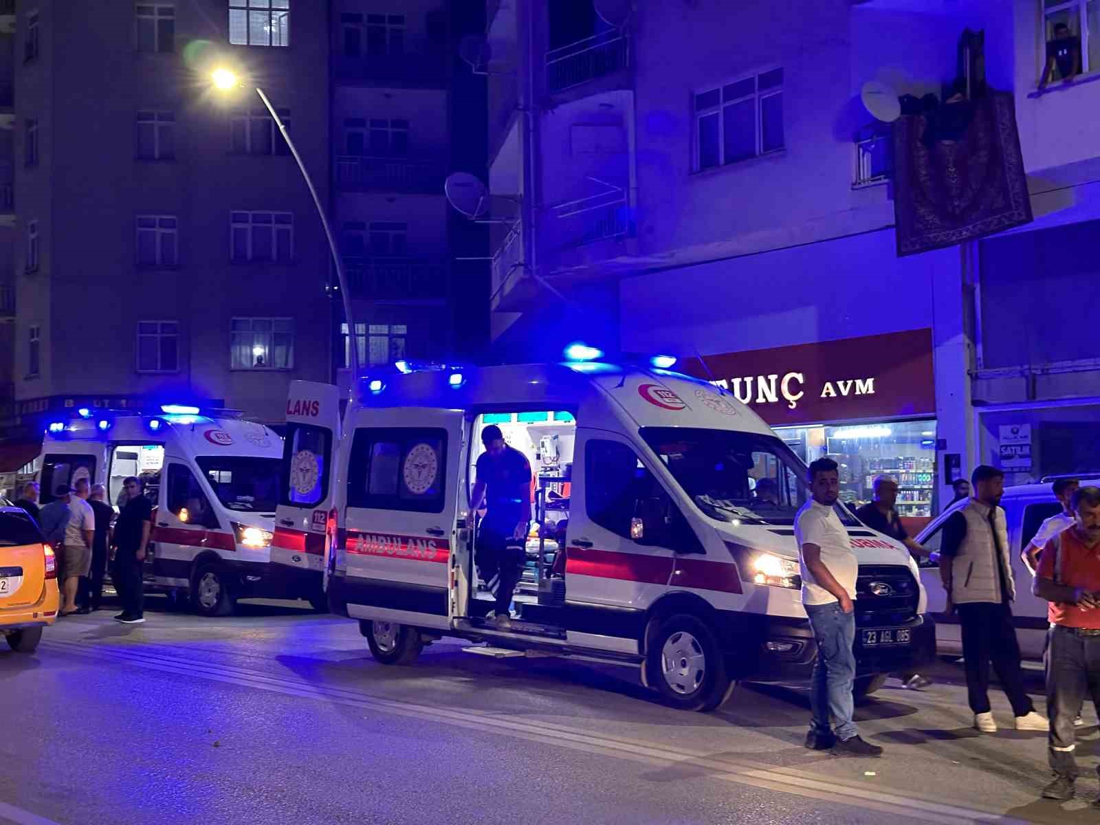 elazig-da-zincirleme-trafik-kazasi-2-yarali
