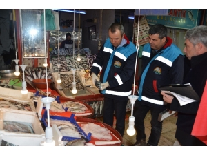 Karabük’te Balık Tezgahlarında Denetim Yapıldı