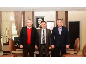 Eskişehirspor Yönetiminden Esogü Rektörü Şenocak’a Ziyaret