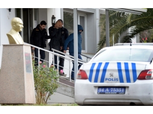 Ghosn’un Kaçmasına Yardım Ettiği İddia Edilen 5 Kişi Tutuklandı