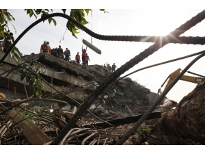 Kamboçya’da Bina Çöktü: 10 Ölü