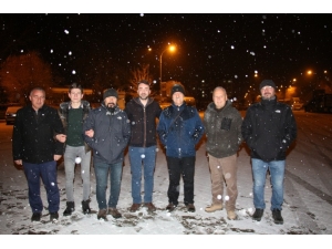 Oltu’da Beklenen Kar Yağdı