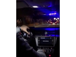 İstanbul’da Silahlı Ve Çakarlı “Makas” Terörü Kamerada