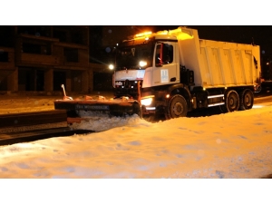 Büyükşehir’in Kar Timleri İş Başında