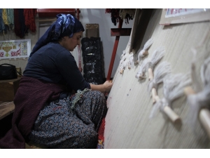 Dünyada Kendi Adıyla Anılan Tek Halı ‘Uşak Halısı’