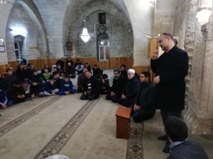 Gençler Camide Buluşuyor