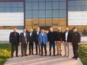 Vali Yazıcı, Osb’de