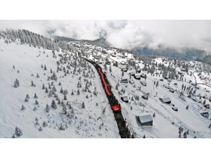 Sarıkamış Şehitleri 2 Bin 200 Rakımlı Sis Dağı’nda Anıldı