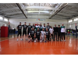 Tvf Erkekler 1. Lig: Solhanspor: 3 - Torul Gençlik: 0