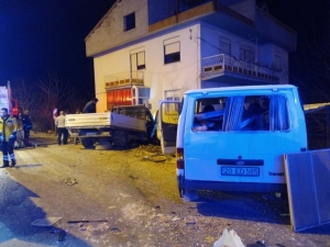 Yanan Araçtaki Yaralılar Ölümden Son Anda Kurtuldu