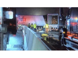 Abd’de Otoyol Kazası: 5 Ölü, 60 Yaralı