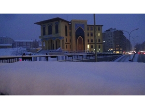 Kütahya’da Kar Kalınlığı 15 Santimetreye Ulaştı