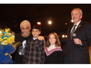 Fenerbahçeliler ’Kekeçoğlan’ Stand Up Komedi Gösterisinde Buluştu