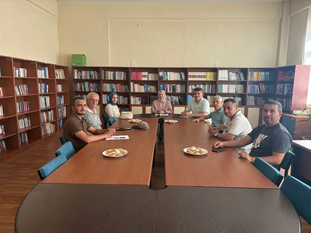 dpu-hisarcik-myo-dan-universite-adaylarina-tercih-rehberligi