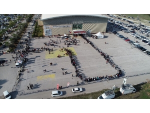 Adanalıların Kitap Aşkı Kuyruk Oluşturdu