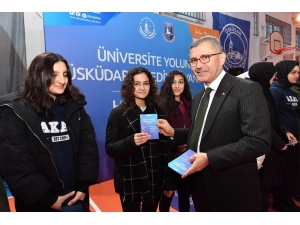 Gençler Soru Bankası Kitapları Yerine Akıllı Cihazlarında Soru Çözecek