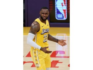 Lebron James’ten Triple-double