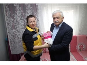 Başkan Deveciler’den Cemile Bebeğe Sürpriz Ziyaret