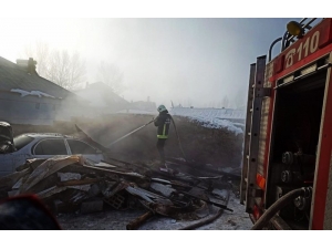 Park Halindeki Otomobil Yandı