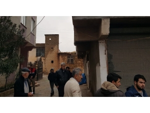 Yatağında Ölü Bulundu