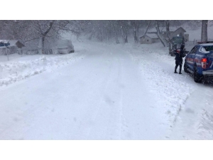 Çanakkale’nin Bazı İlçeleri Beyaza Büründü
