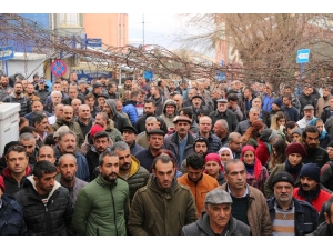 Pertek Belediyesi’ne İşçi Alım Tartışması