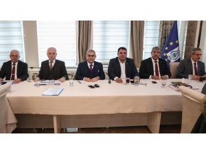 Başkan Işık, Belediyenin Son 3 Aylık Faaliyetini Değerlendirdi