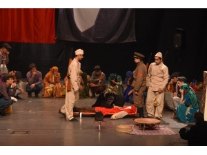 Ceyhan Gurur Gününü Kutladı