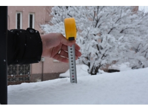 İnönü’de Kar Kalınlığı 40 Santimetreyi Buldu