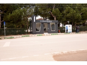 Akıllı Duraklar Vatandaşların Hizmetine Sunuldu