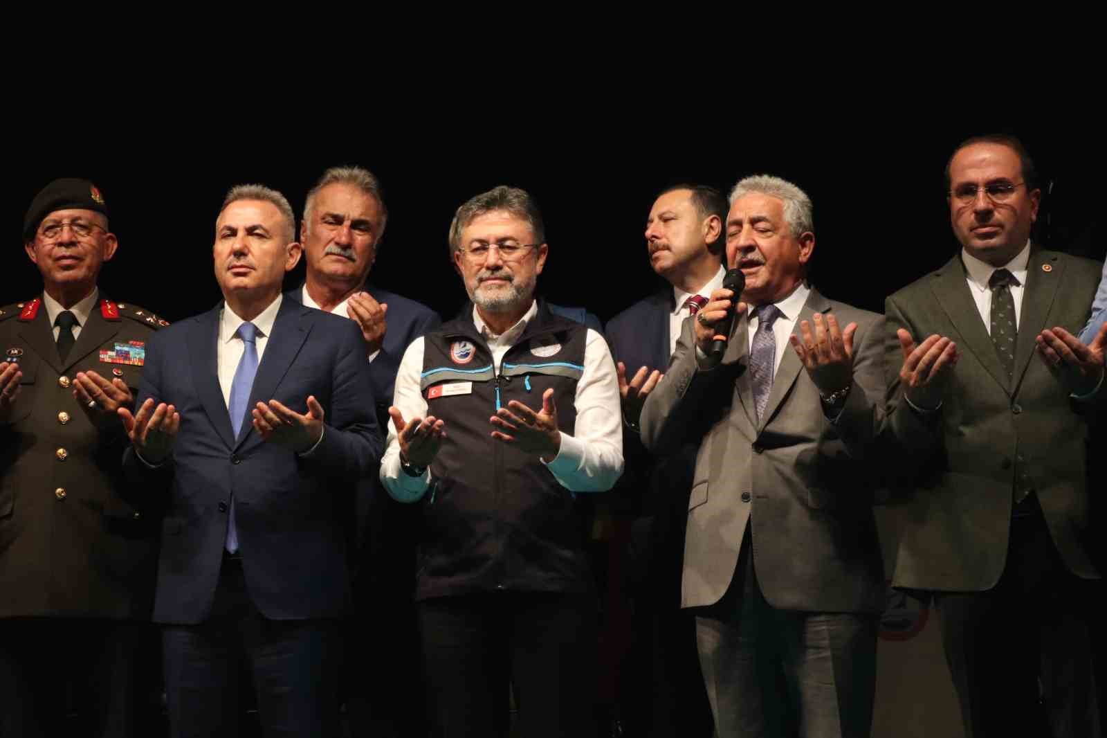 bakan-yumakli-dan-balikcilara-40-milyon-liralik-kredi-mujdesi