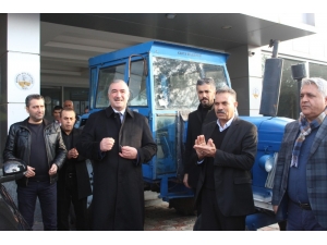 Başkan Turanlı, Makam Aracını Bıraktı