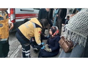 Yayaya Çarpmamak İçin Motosikleti Devirdi: 1 Yaralı