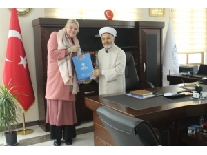 Norveçli Kadın Tekirdağ’da Müslüman Oldu