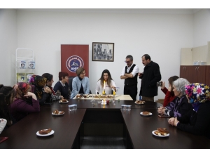 Ankaralılar Derneği Cam Üfleme Sanatını Yaşatıyor