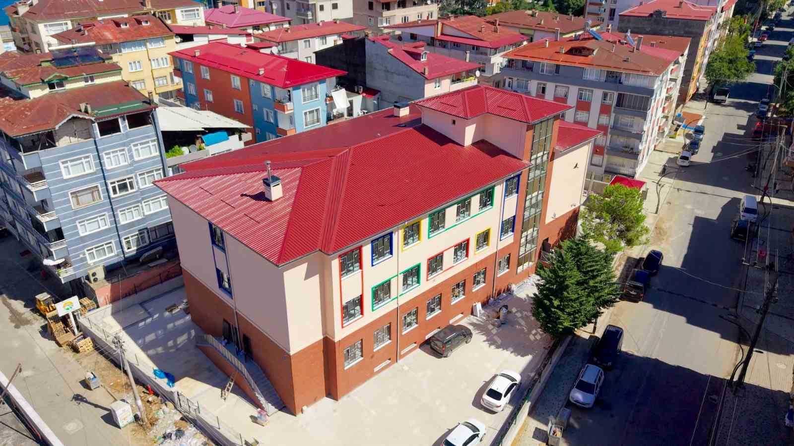 il-ozel-idaresi-nden-egitime-guclu-yatirim