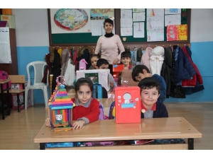 Atık Malzemeler Sokak Hayvanları İçin Sıcacık Yuvalara Dönüştü