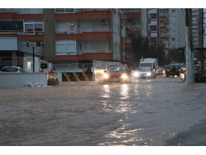 Mersin’de Aşırı Yağış Ölüme Neden Oldu, Bir Kişi İse Kayıp