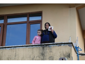 4 Yıldır Kayıp Oğlunun Yolunu Her Gün Gözlüyor