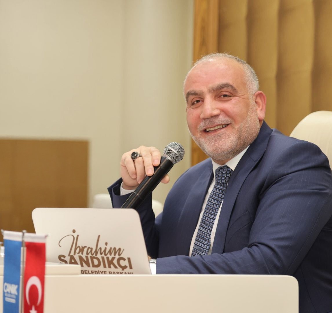 baskan-sandikci-universiteyi-kazanan-tum-ogrencilerimize-burs-destegi-sagliyoruz