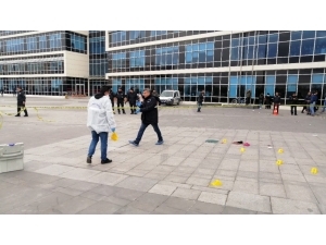 Duruşmaya Gelen Husumetlisine Kurşun Yağdırdı