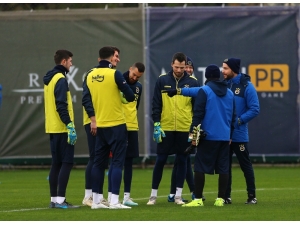 Fenerbahçe’de Kaleciler Knoop’a Emanet