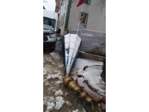 Facia Ucuz Atlatıldı