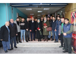 Belediye Başkanları Ve Milletvekilleri Vatandaşlarla Bir Araya Geldi